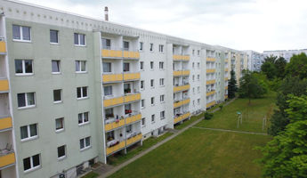 Frisch renovierte 3-Raum-Wohnung mit Balkon zu vermieten!